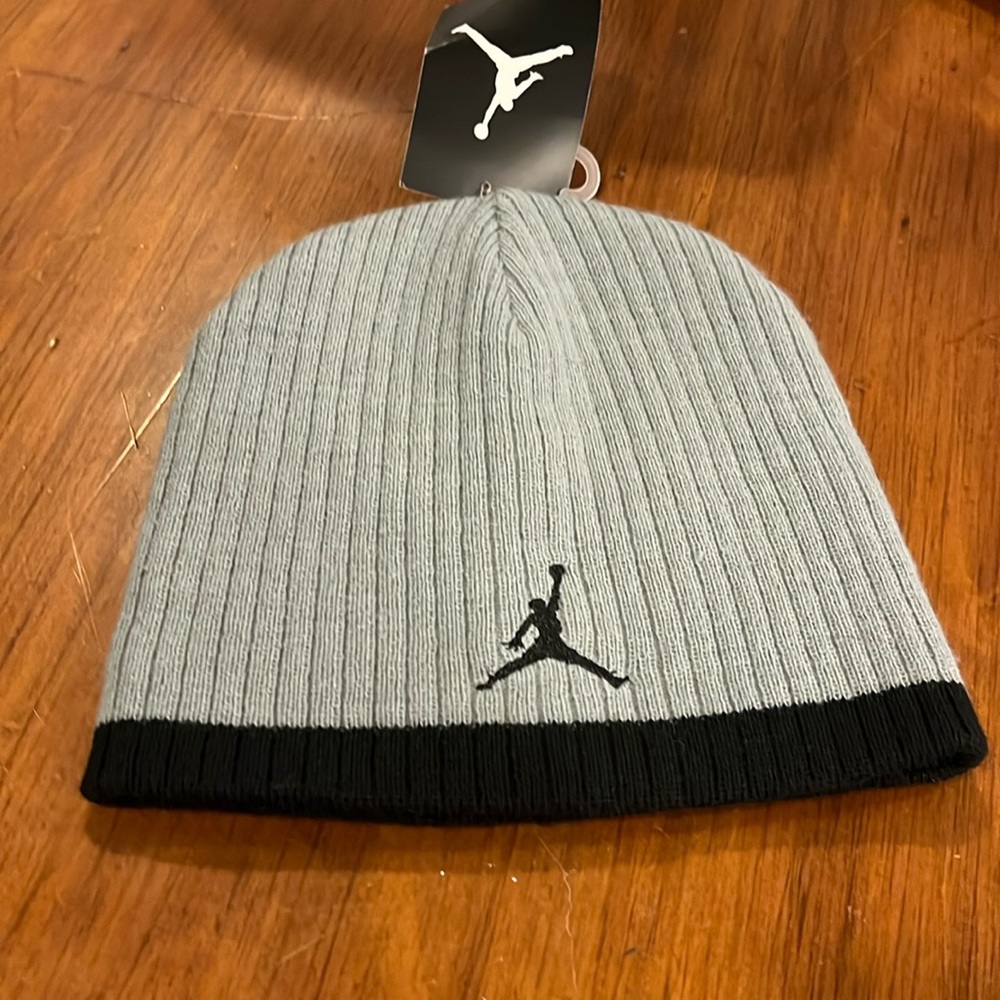 Jordan Nike Winter Beanie Hat Youth Boys Girls Size 8-20 new stealth